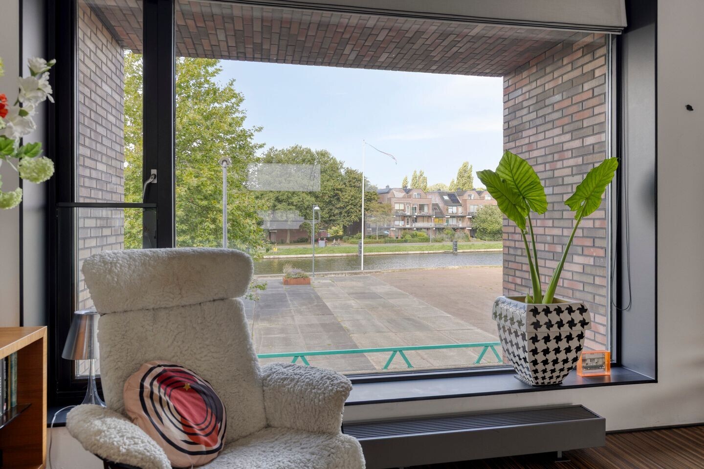 Tussenwoning te koop: Eemskanaal 53, Groningen