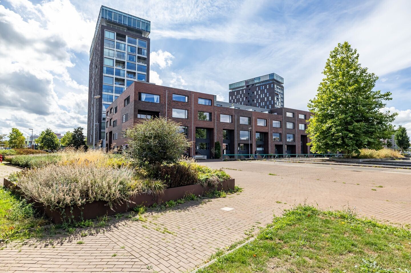Tussenwoning te koop: Eemskanaal 53, Groningen
