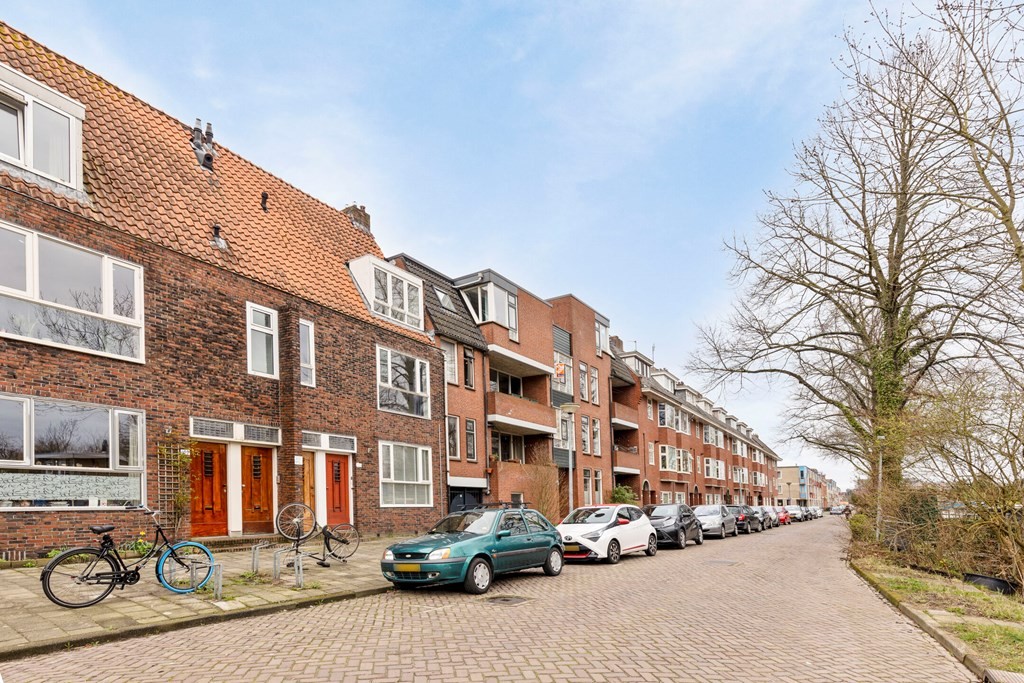 Appartement te huur: Winschoterdiep 157A, Groningen