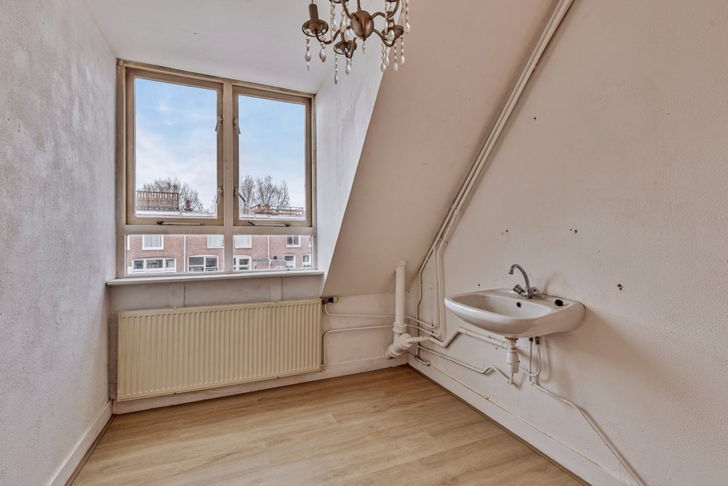 Appartement te huur: Winschoterdiep 157A, Groningen