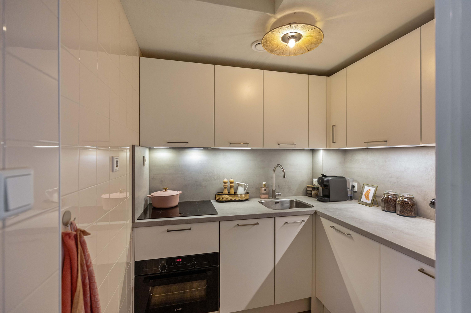 Tussenwoning te koop: Hendrikstraat 2, Groningen