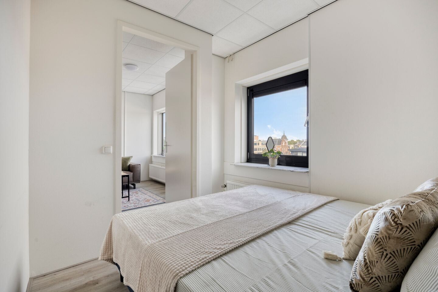 Studio te koop: Waterloolaan 1-28, Groningen