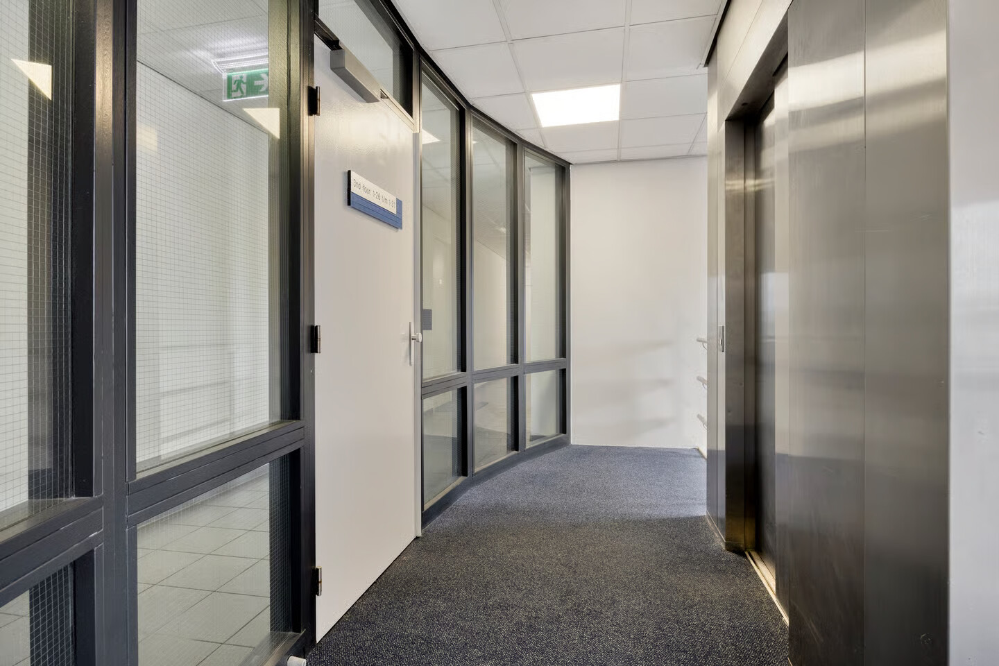 Studio te koop: Waterloolaan 1-28, Groningen