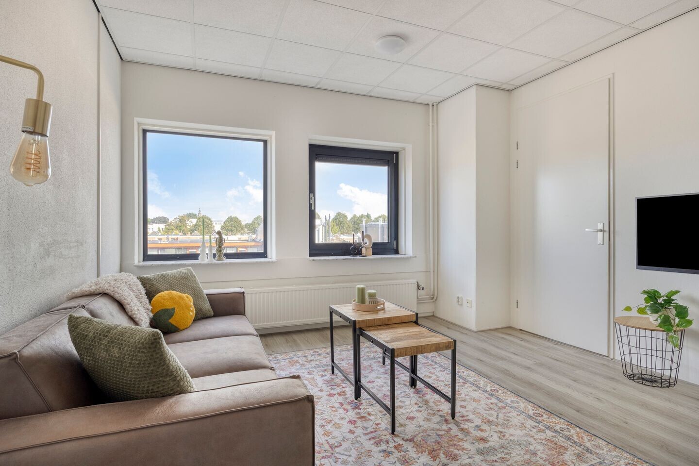 Studio te koop: Waterloolaan 1-28, Groningen