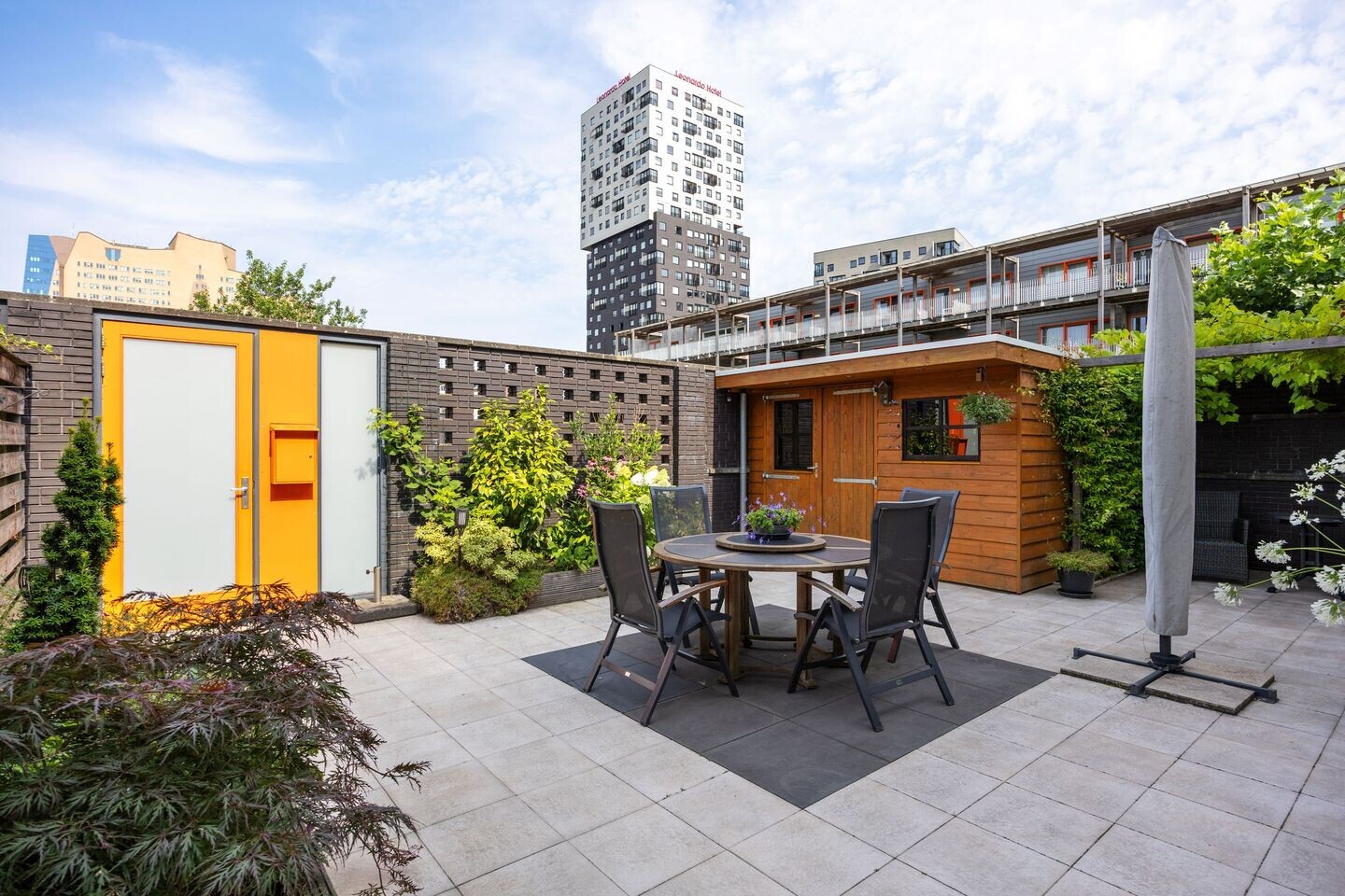 Tussenwoning te koop: Landsteinerlaan 31, Groningen