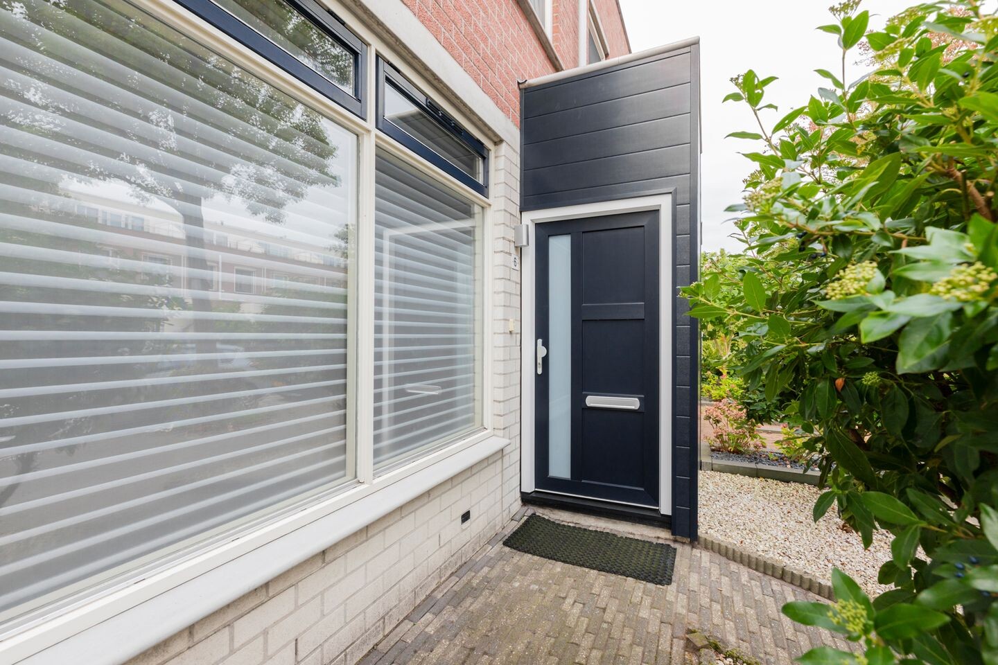 Tussenwoning te koop: Granpré Molièreweg 6, Groningen