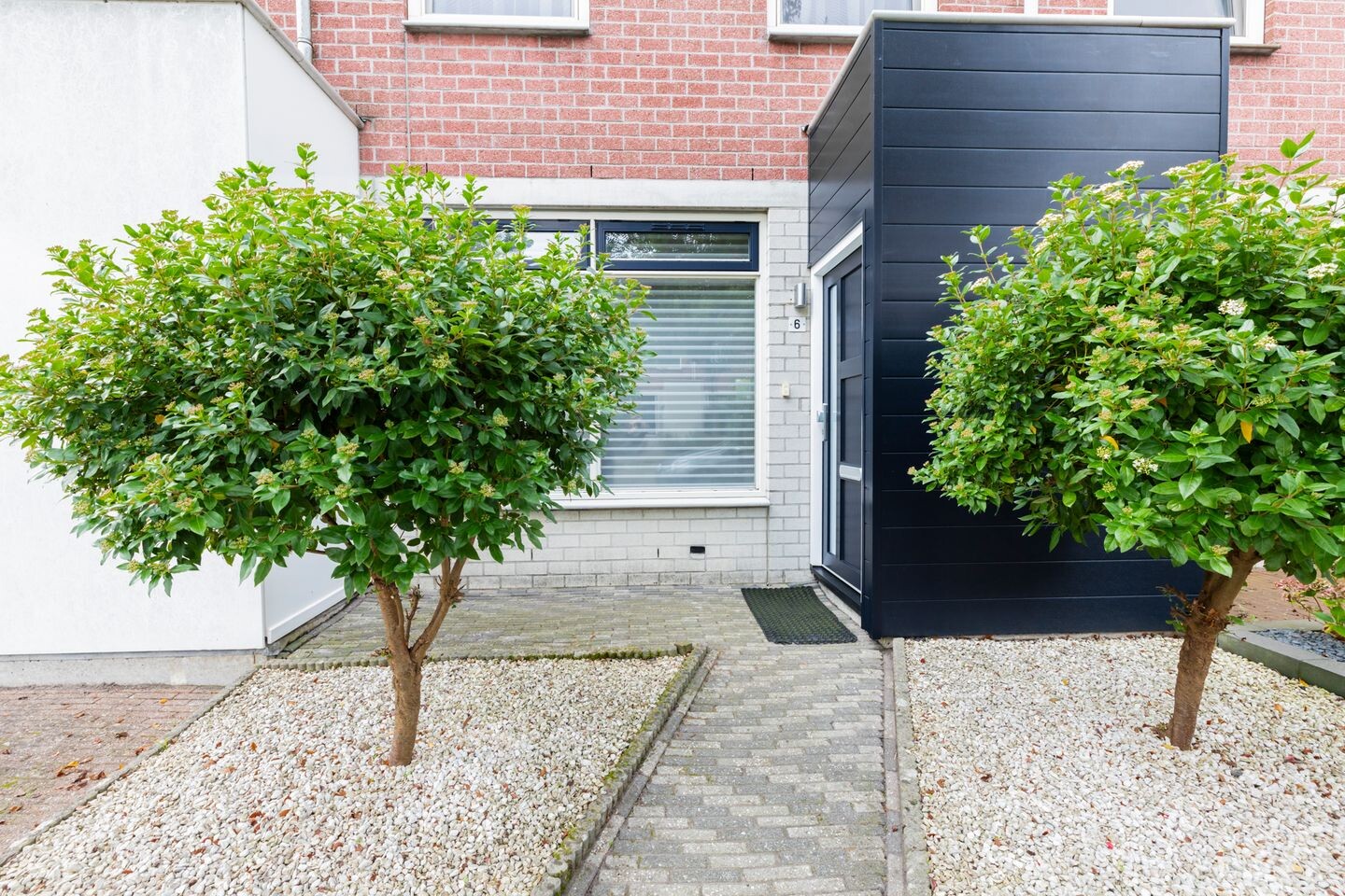 Tussenwoning te koop: Granpré Molièreweg 6, Groningen