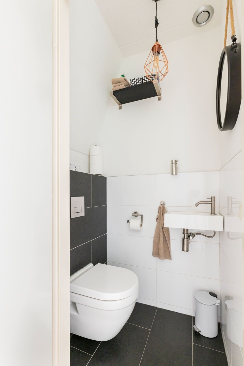 Tussenwoning te koop: Granpré Molièreweg 6, Groningen