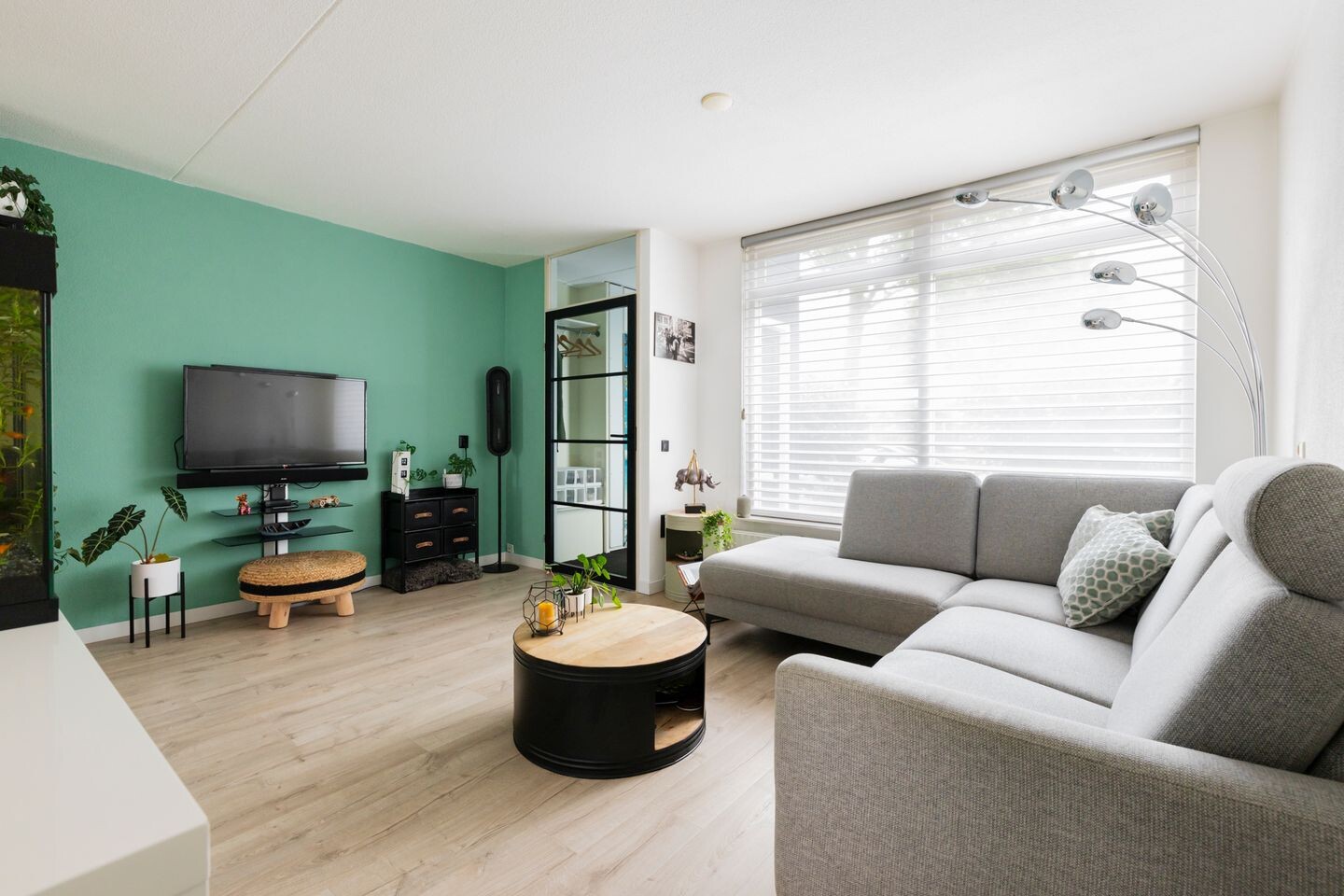 Tussenwoning te koop: Granpré Molièreweg 6, Groningen