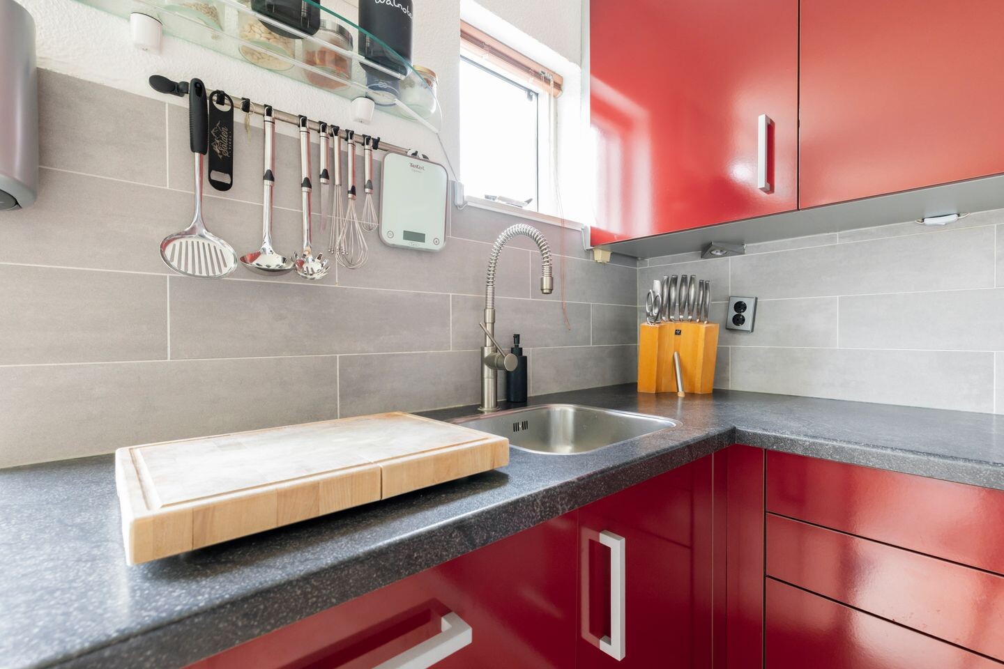 Tussenwoning te koop: Granpré Molièreweg 6, Groningen