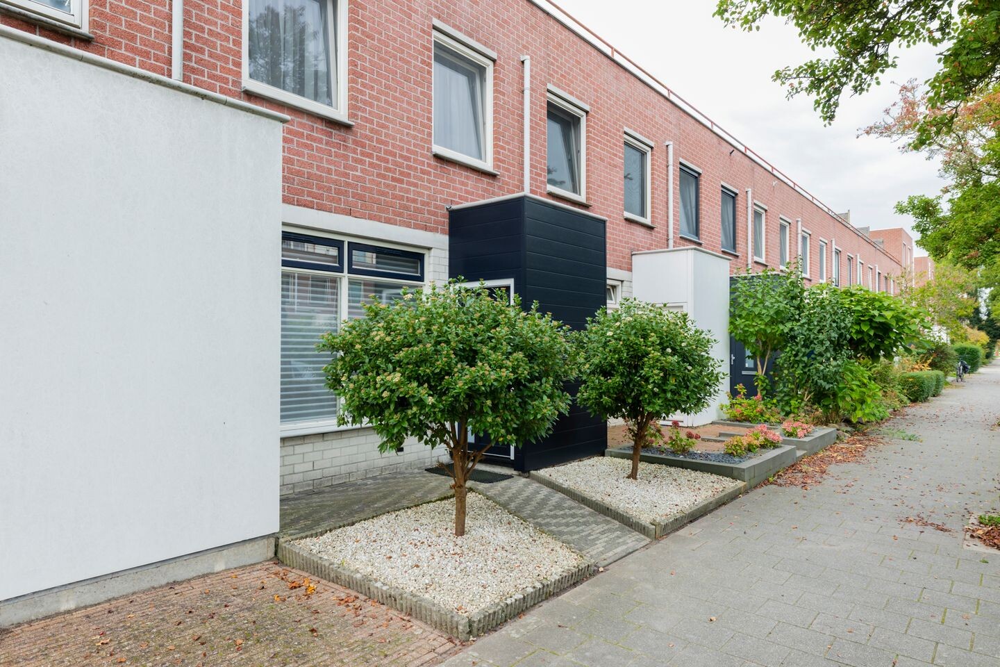 Tussenwoning te koop: Granpré Molièreweg 6, Groningen