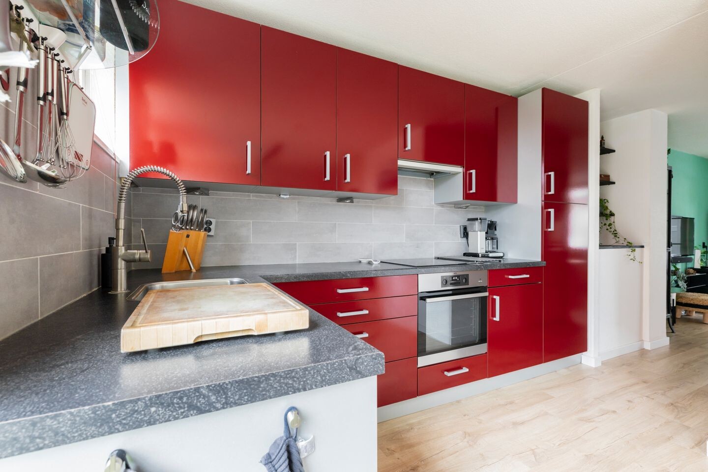 Tussenwoning te koop: Granpré Molièreweg 6, Groningen