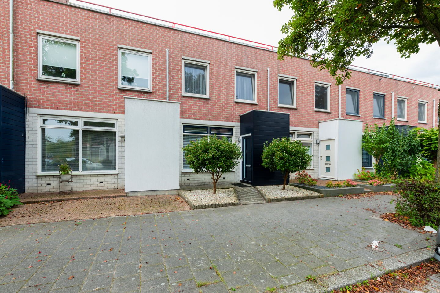 Tussenwoning te koop: Granpré Molièreweg 6, Groningen