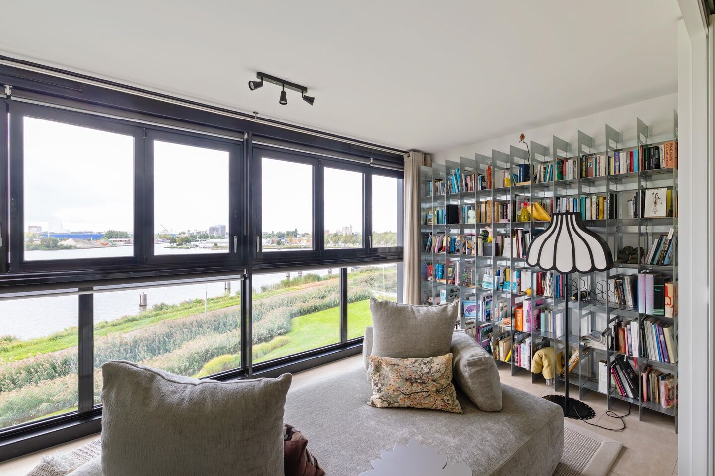 Appartement te koop: Regattaweg 290, Groningen