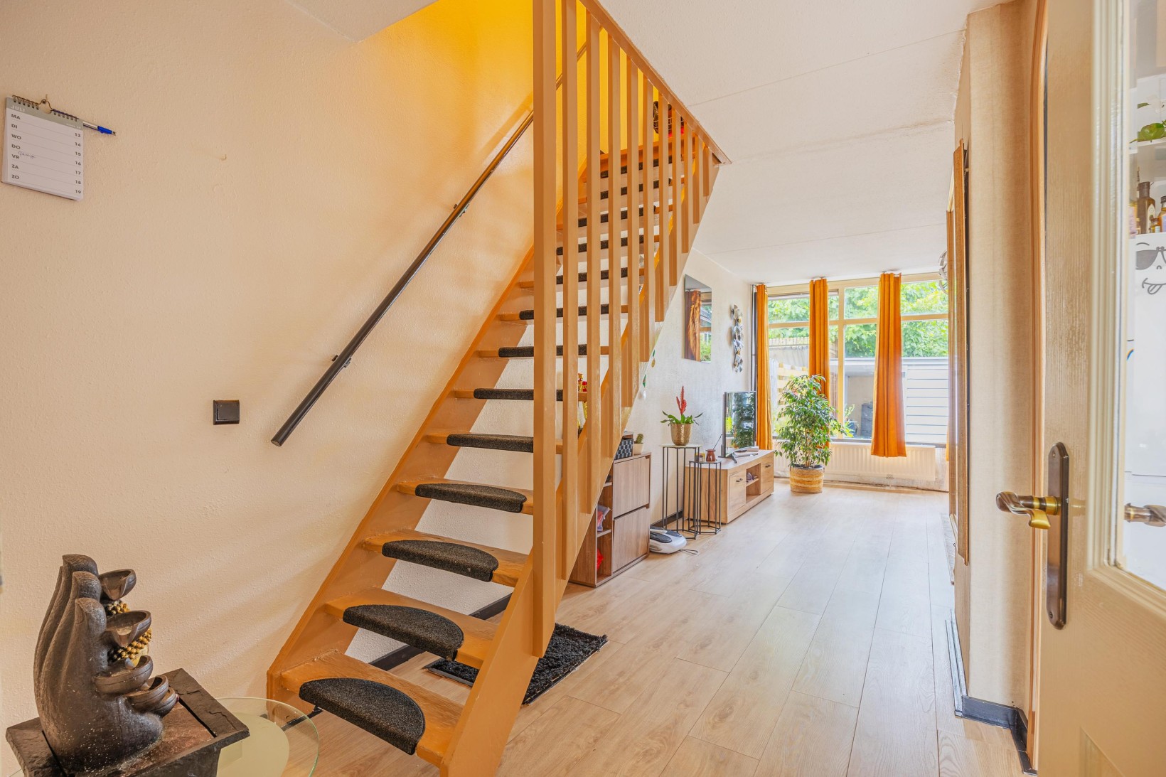 Tussenwoning te koop: Lichtboei 198, Groningen