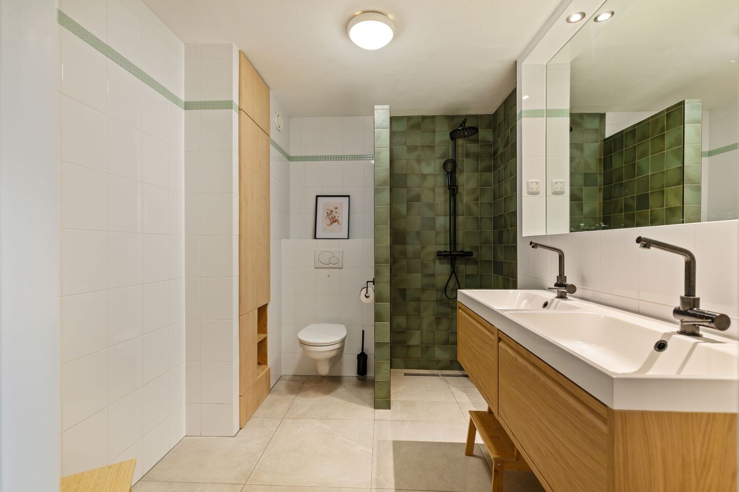 Tussenwoning te koop: Jensemaheerd 104, Groningen
