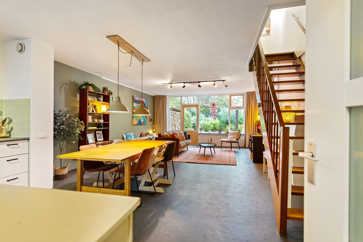 Tussenwoning te koop: Jensemaheerd 104, Groningen
