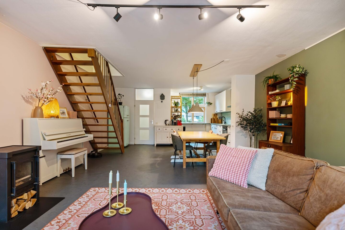 Tussenwoning te koop: Jensemaheerd 104, Groningen