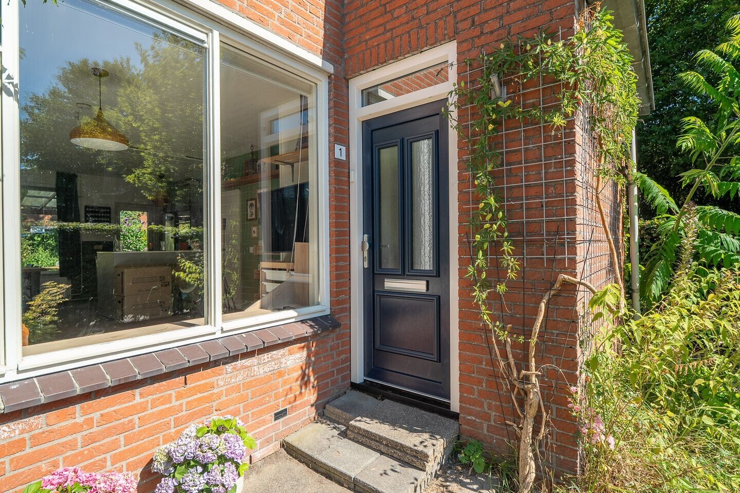 Hoekwoning te koop: Framaheerd 1, Groningen