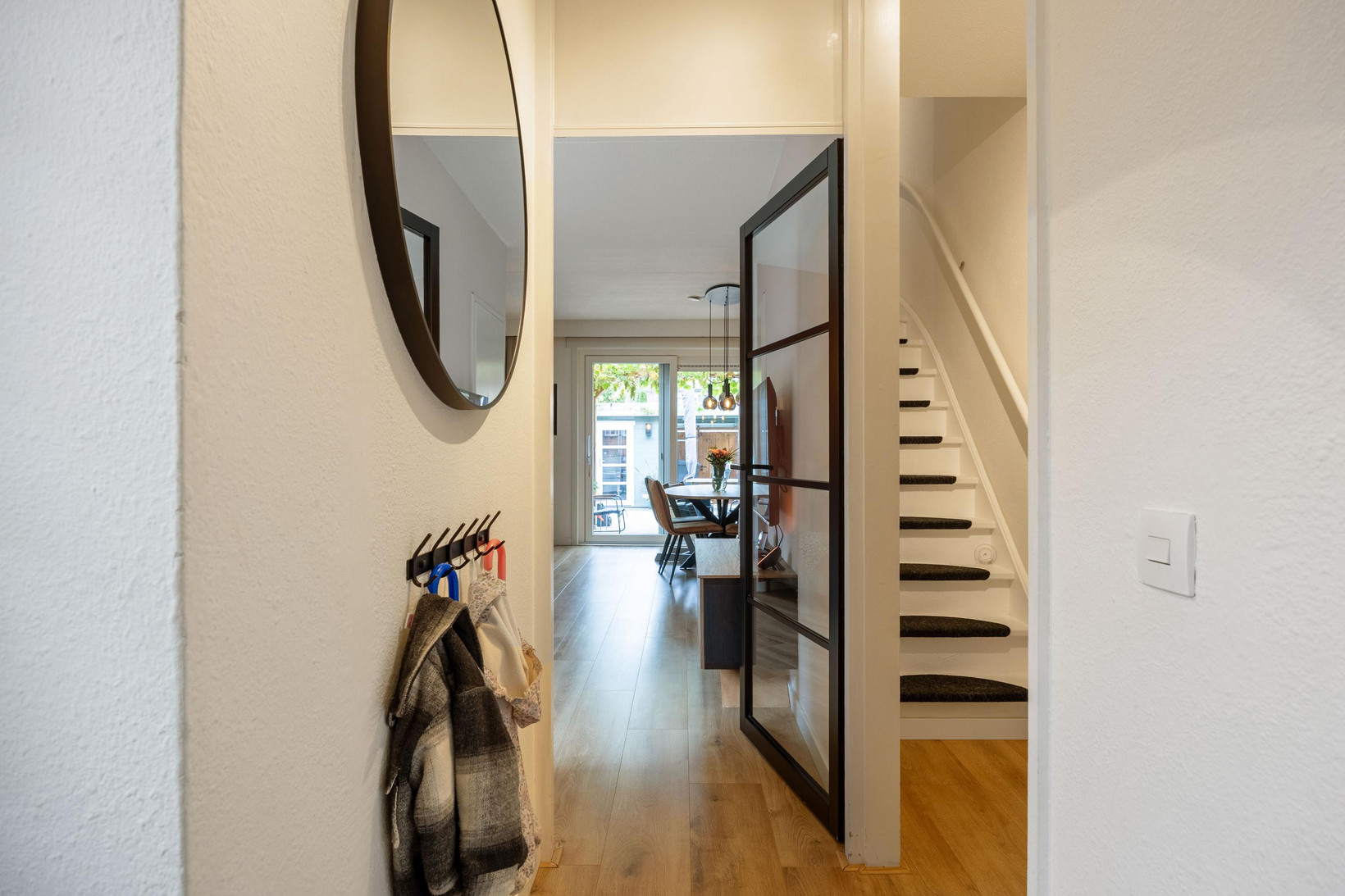Tussenwoning te koop: Sibrandaheerd 60, Groningen