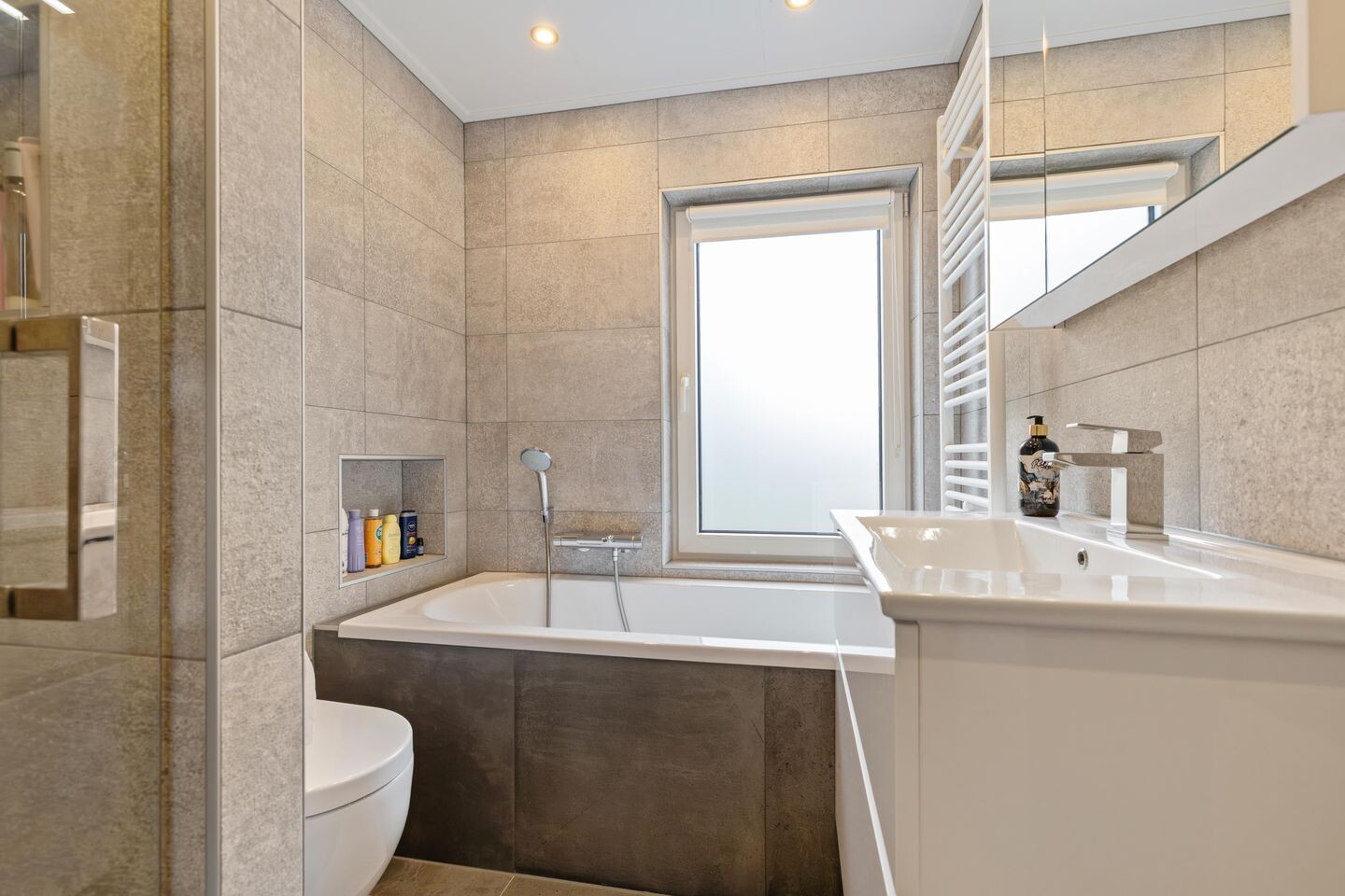 Tussenwoning te koop: Maluslaan 106, Groningen
