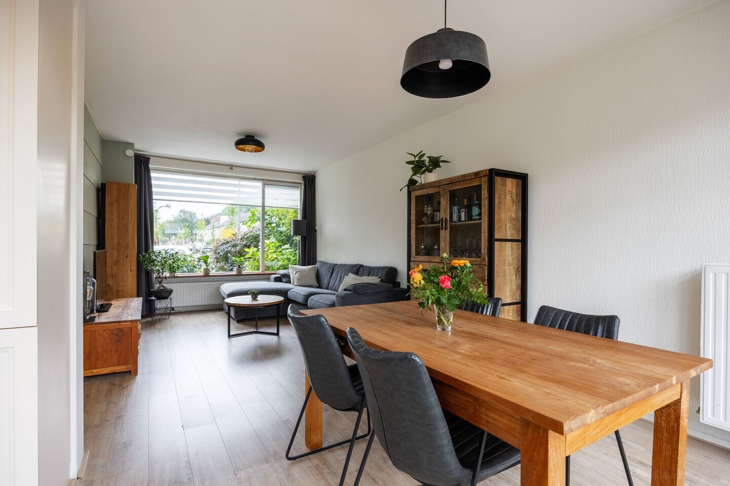 Tussenwoning te koop: Elzenlaan 54, Groningen