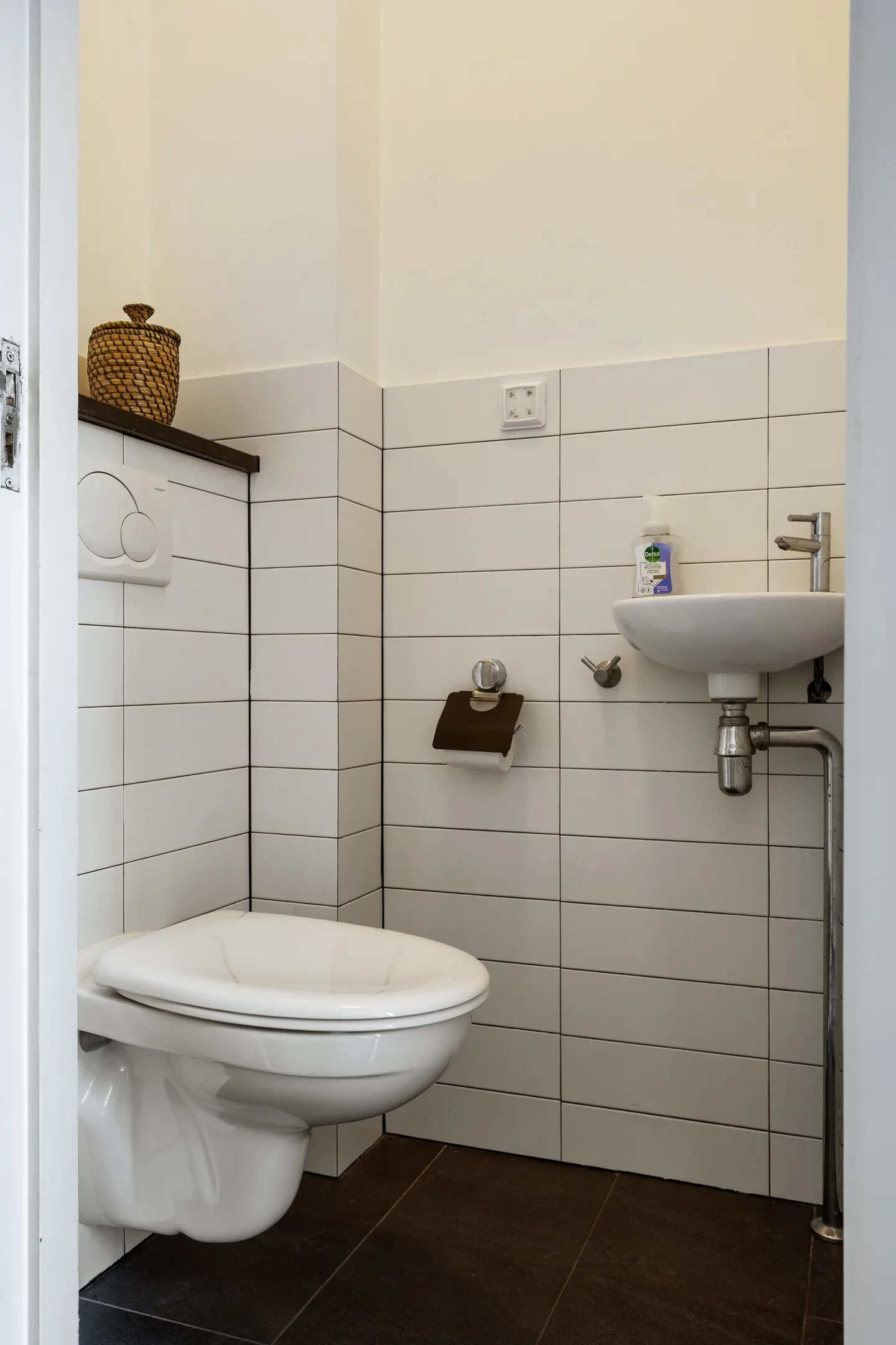 Tussenwoning te koop: Elzenlaan 54, Groningen