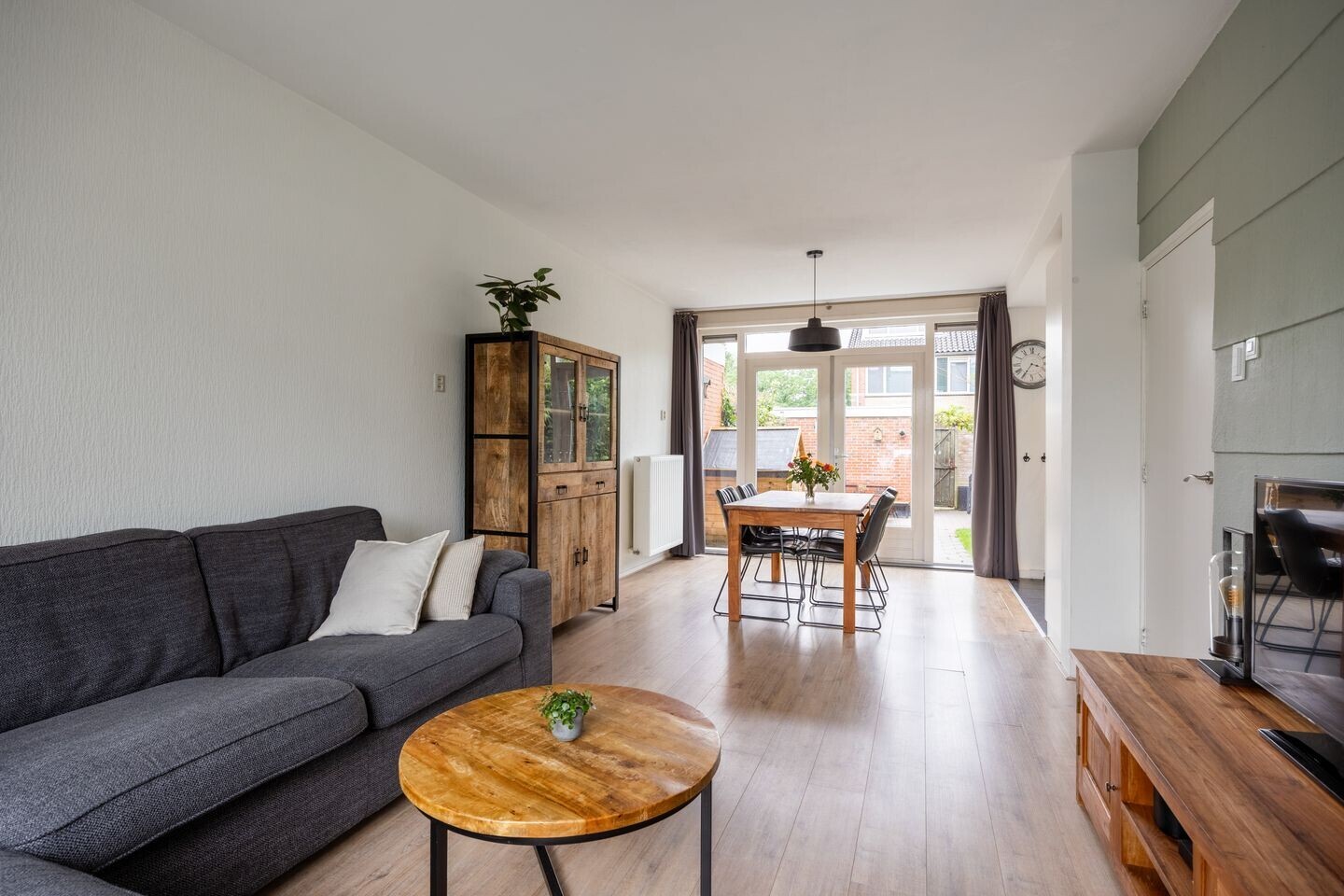 Tussenwoning te koop: Elzenlaan 54, Groningen