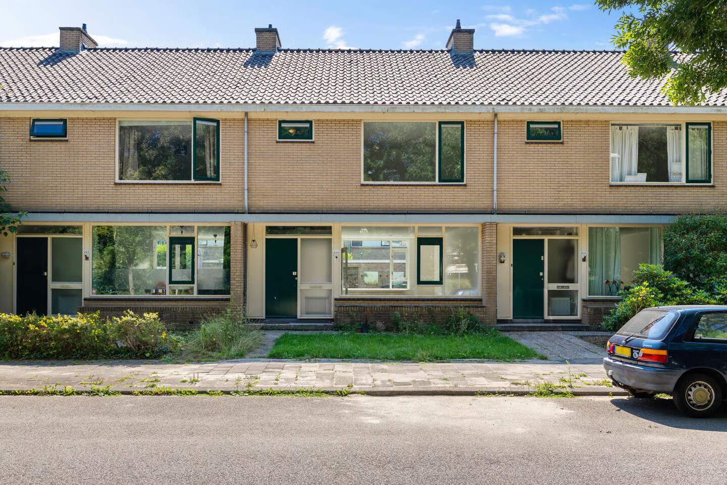 Tussenwoning te koop: Planetenlaan 228, Groningen