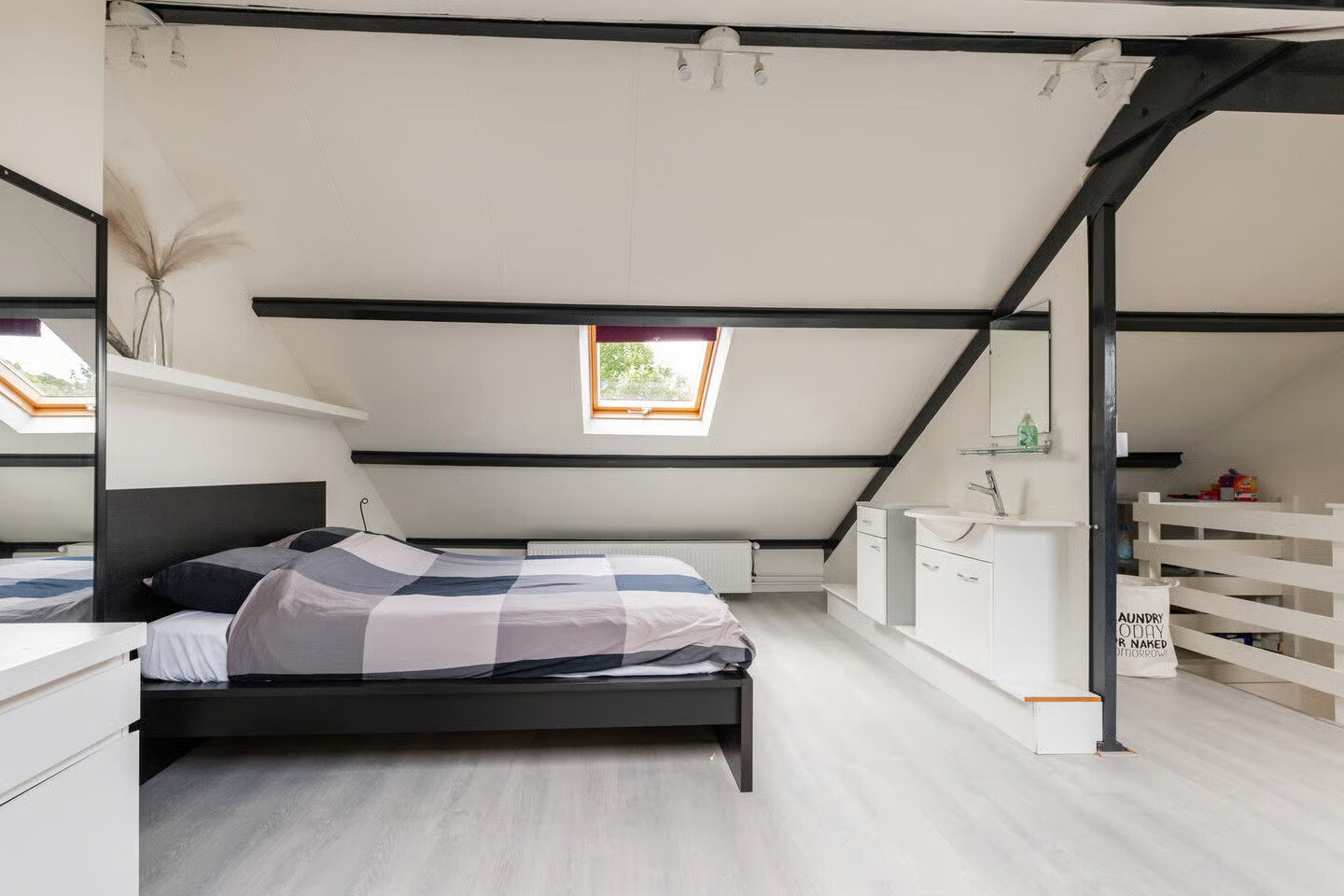 Tussenwoning te koop: Neptunusstraat 61, Groningen