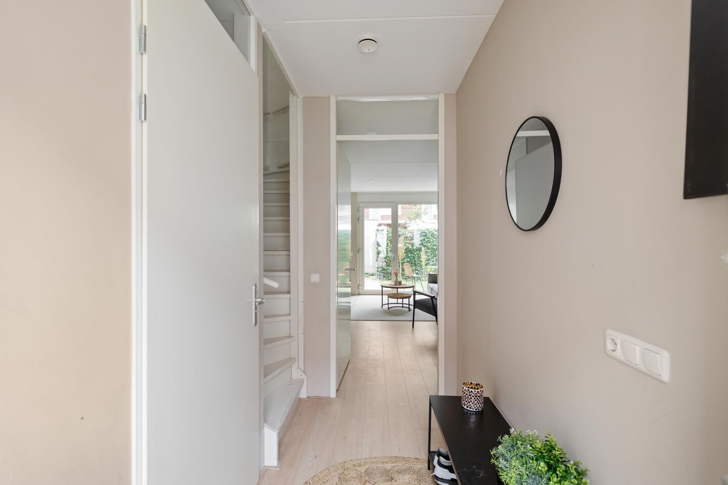 Tussenwoning te koop: Friesestraatweg 205-43, Groningen