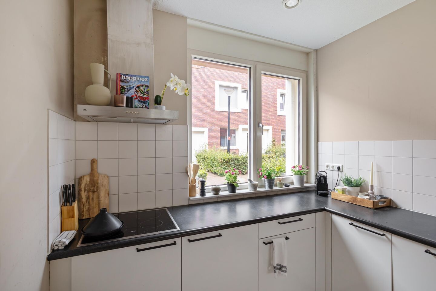Tussenwoning te koop: Friesestraatweg 205-43, Groningen
