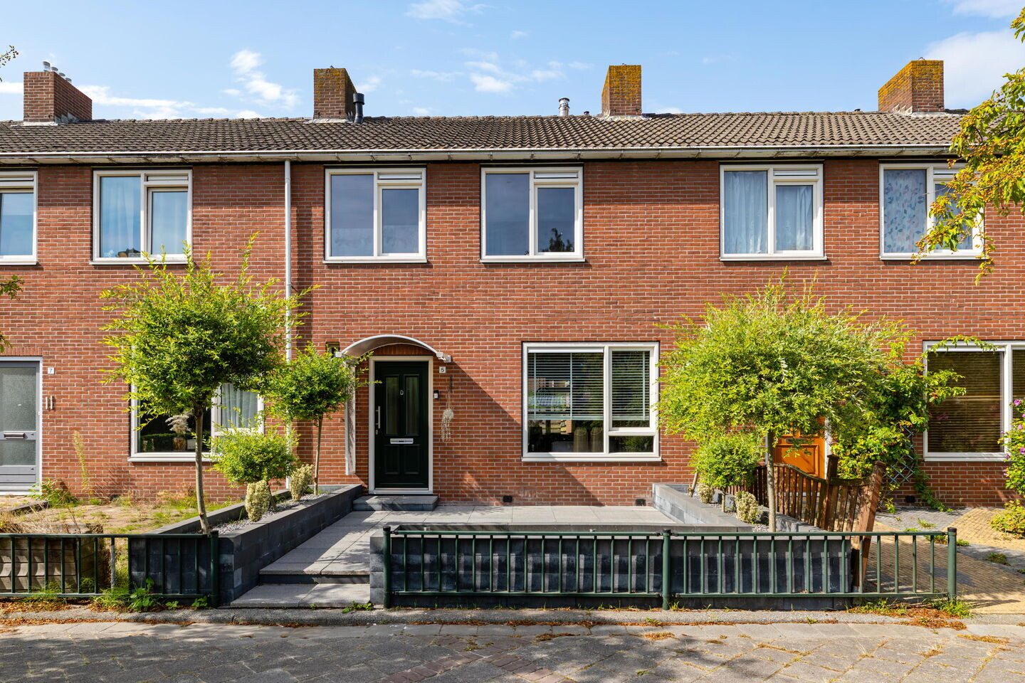Tussenwoning te koop: Jadestraat 5, Groningen