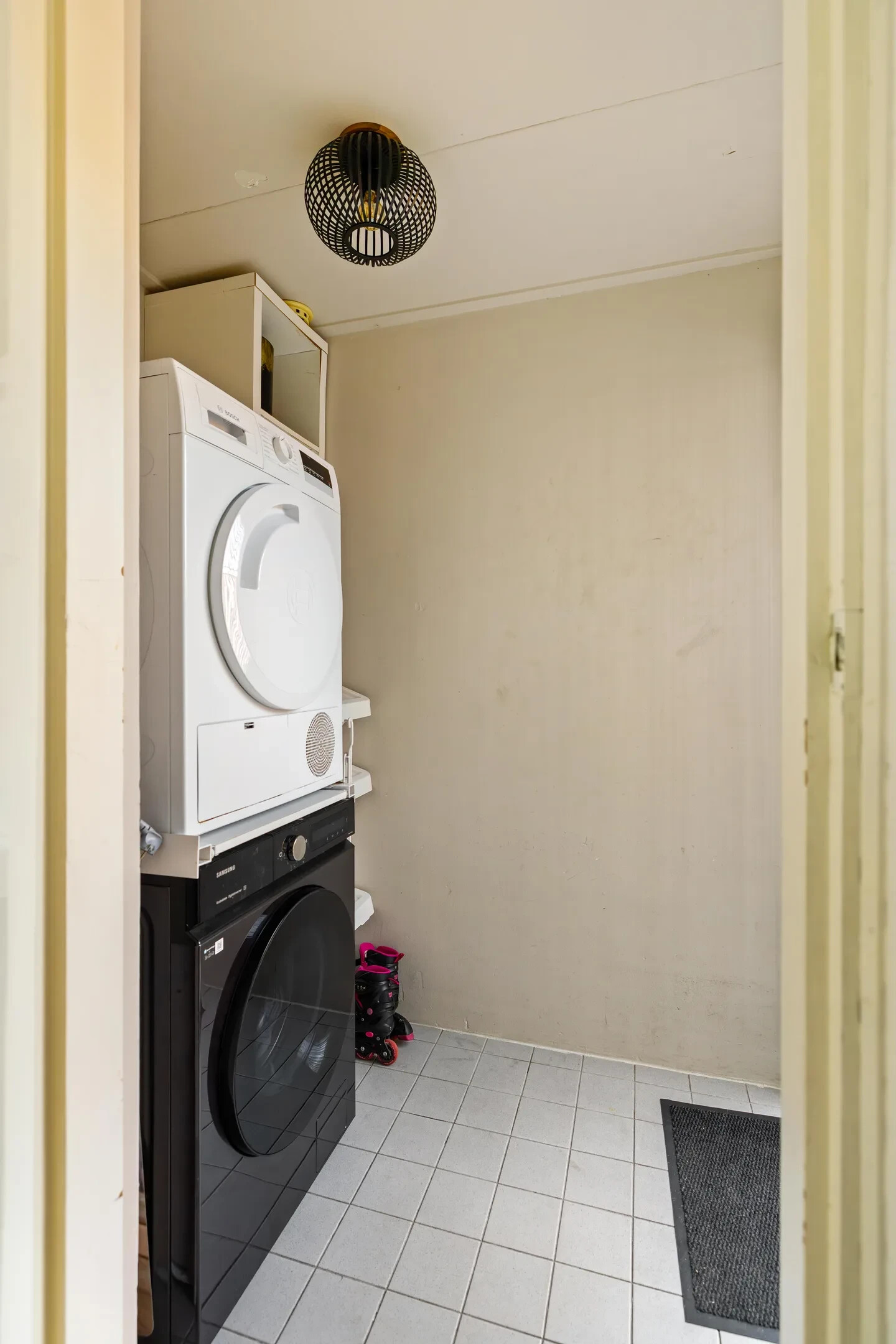 Tussenwoning te koop: Jadestraat 5, Groningen
