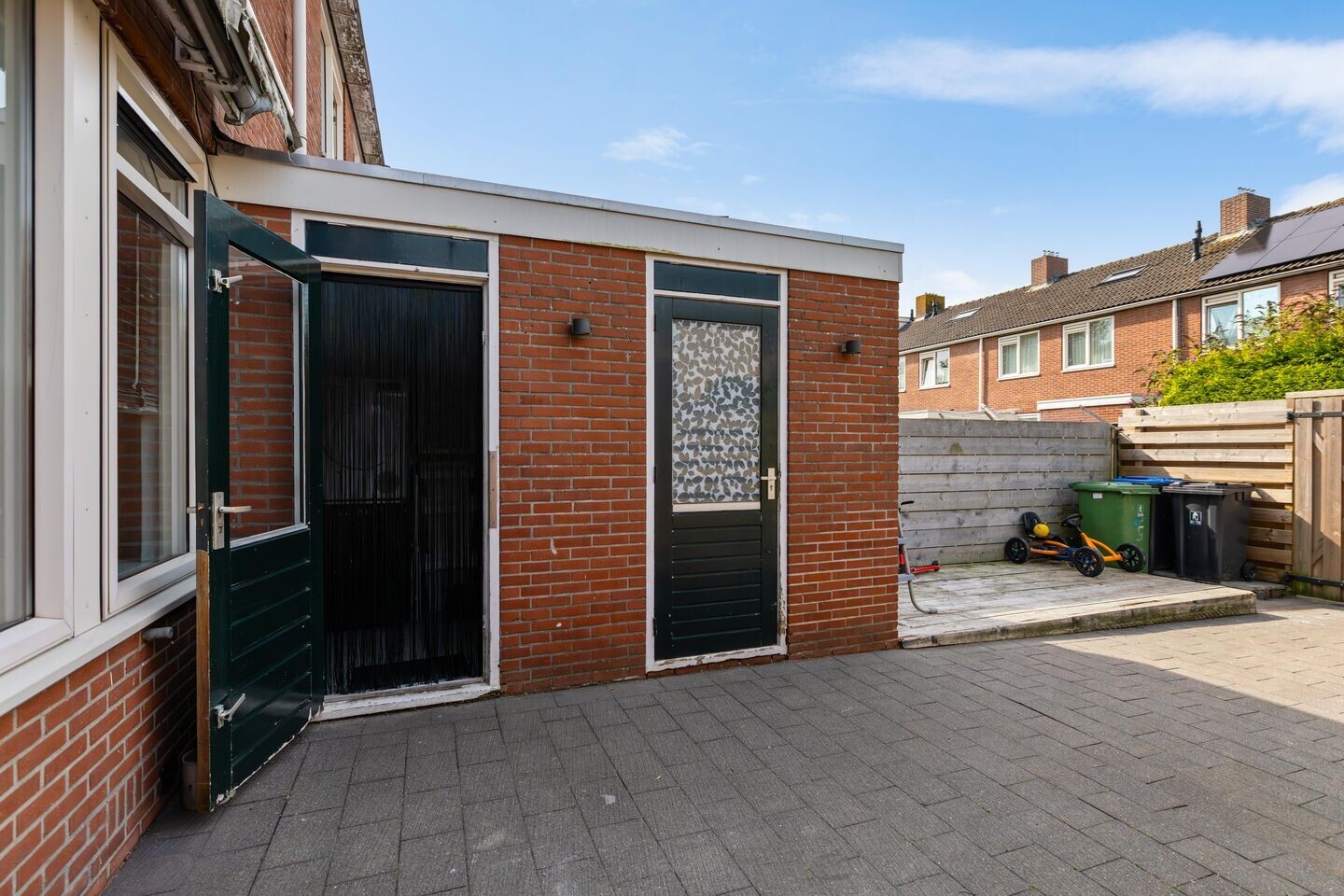 Tussenwoning te koop: Jadestraat 5, Groningen
