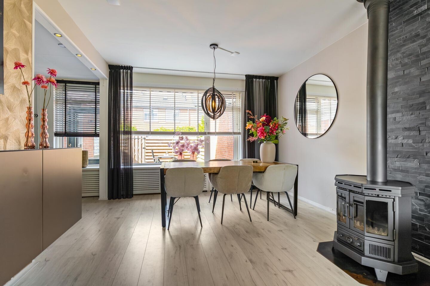 Tussenwoning te koop: Jadestraat 5, Groningen