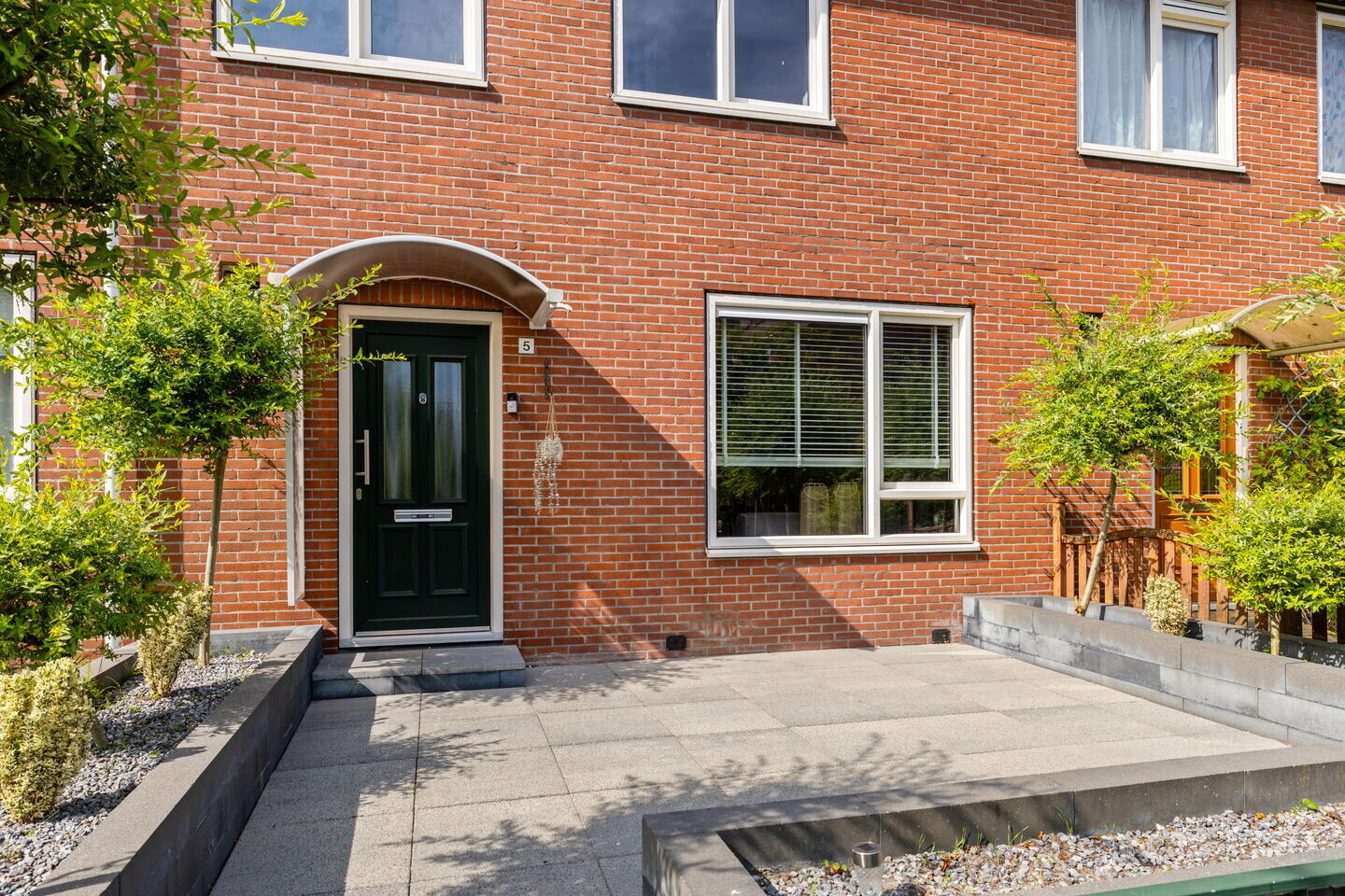 Tussenwoning te koop: Jadestraat 5, Groningen