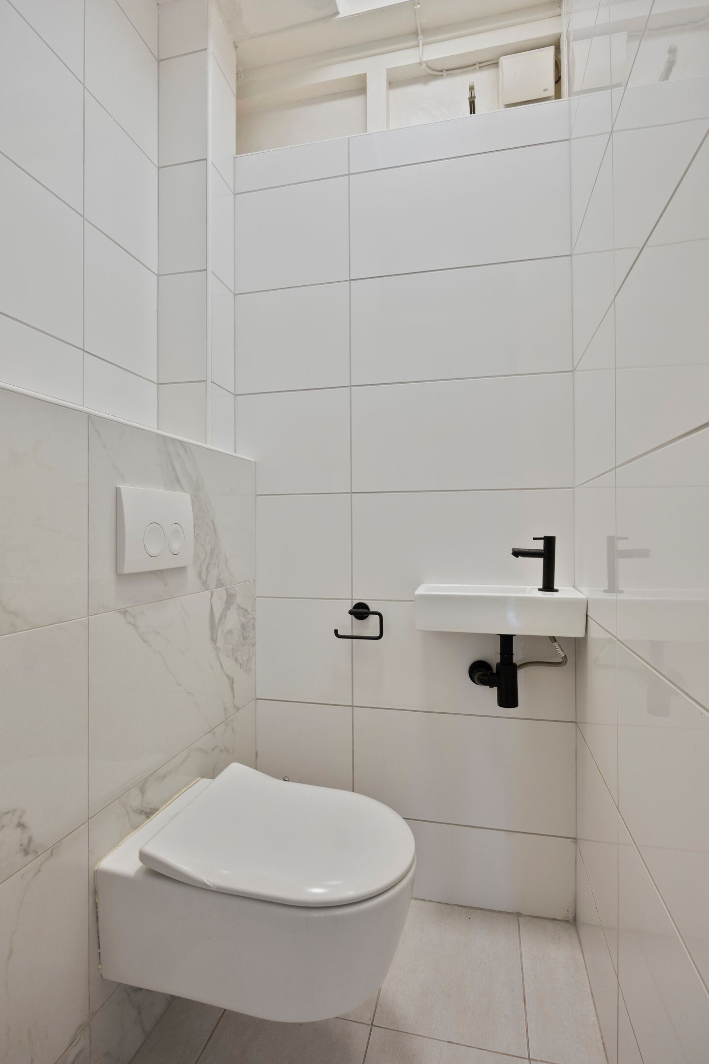 Hoekwoning te koop: Amethiststraat 1, Groningen