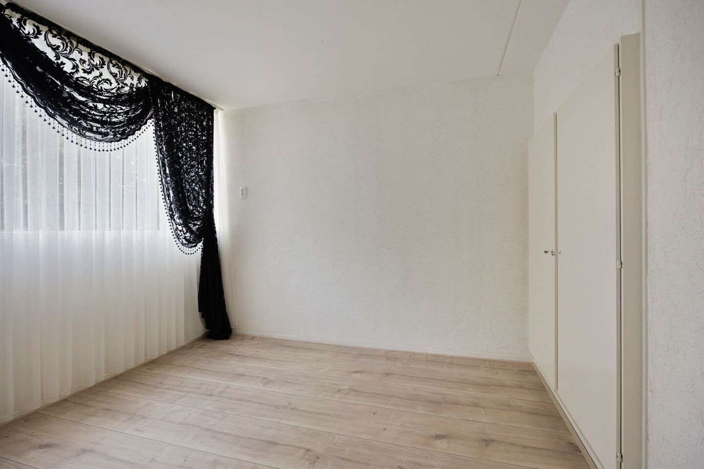 Hoekwoning te koop: Amethiststraat 1, Groningen