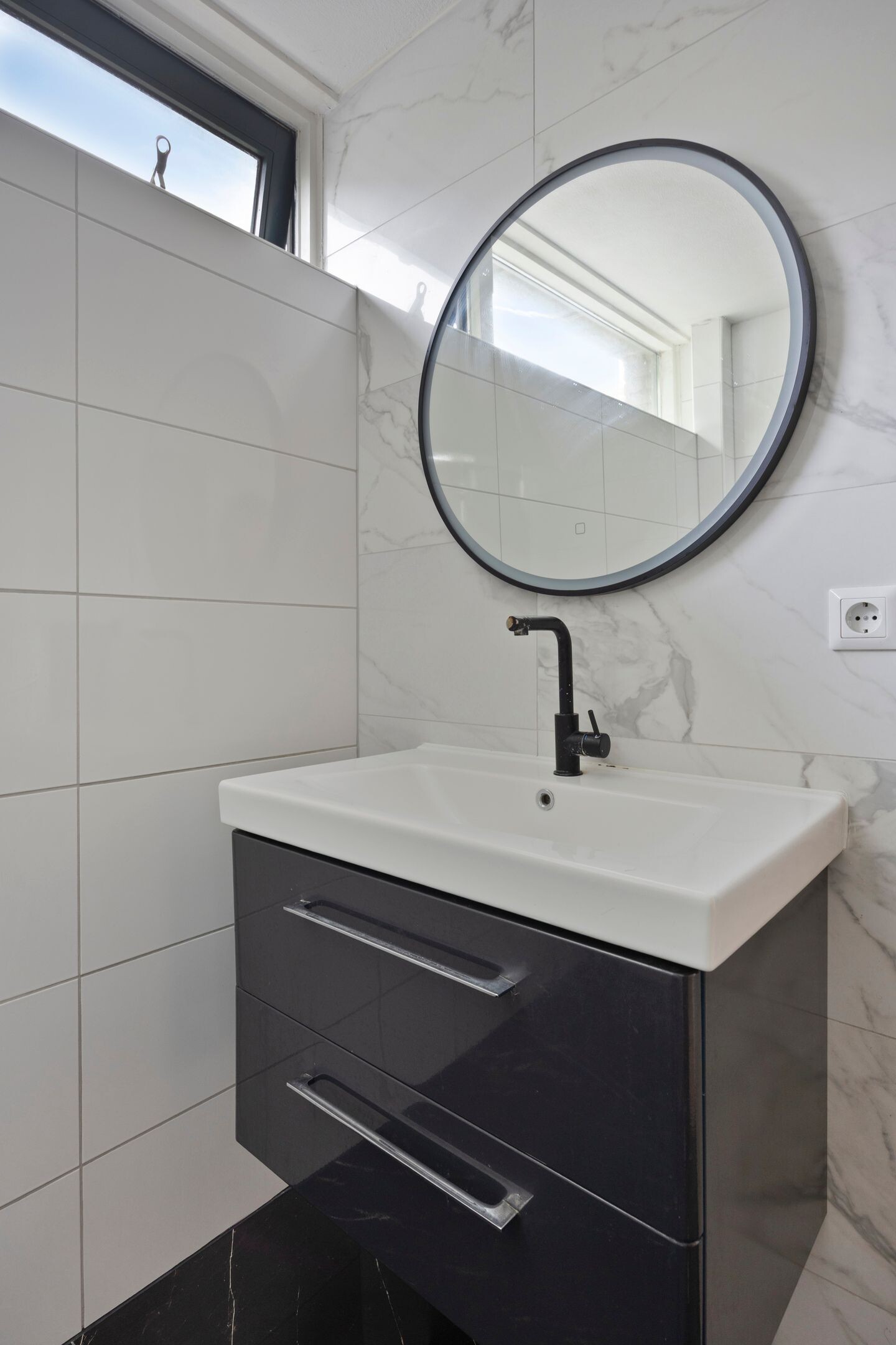 Hoekwoning te koop: Amethiststraat 1, Groningen