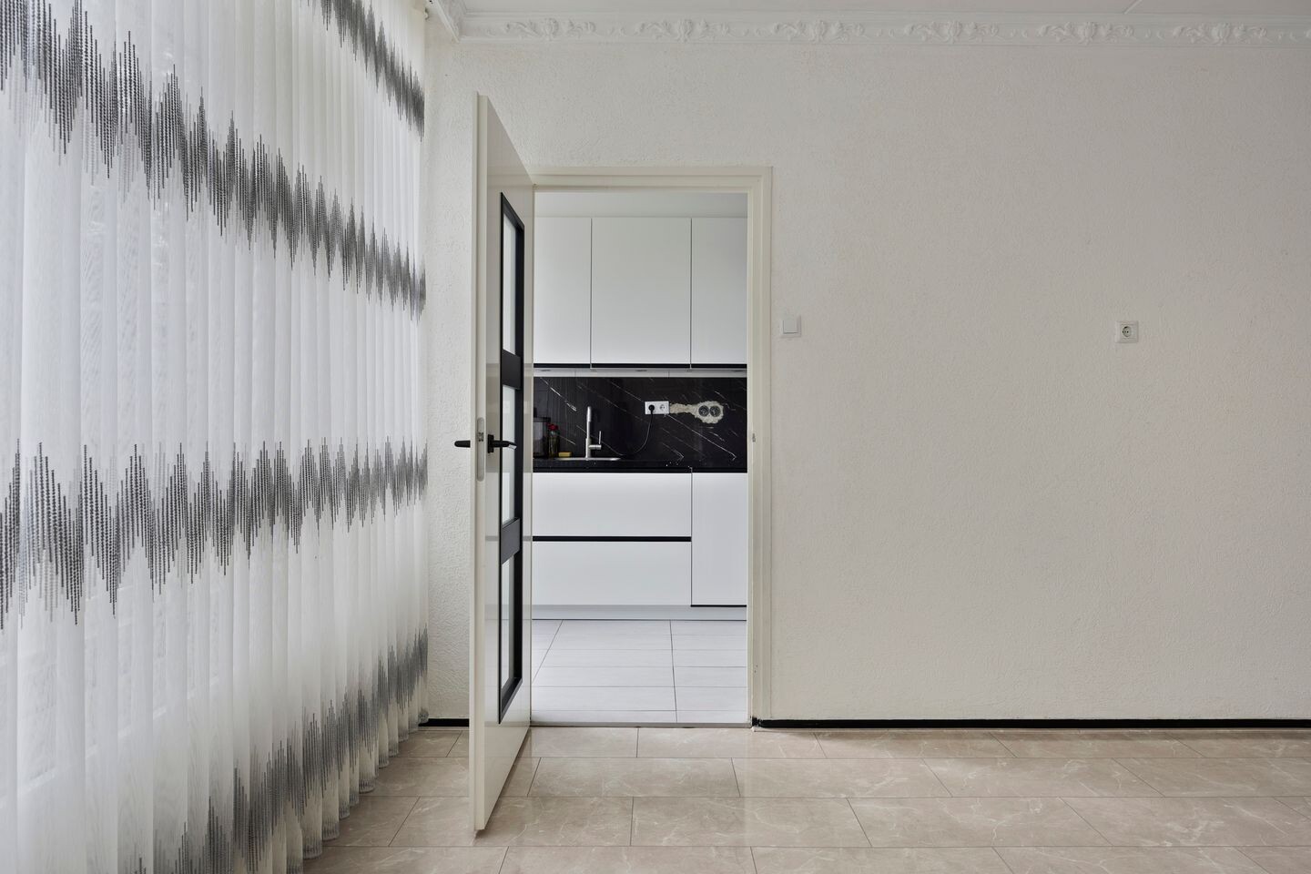 Hoekwoning te koop: Amethiststraat 1, Groningen