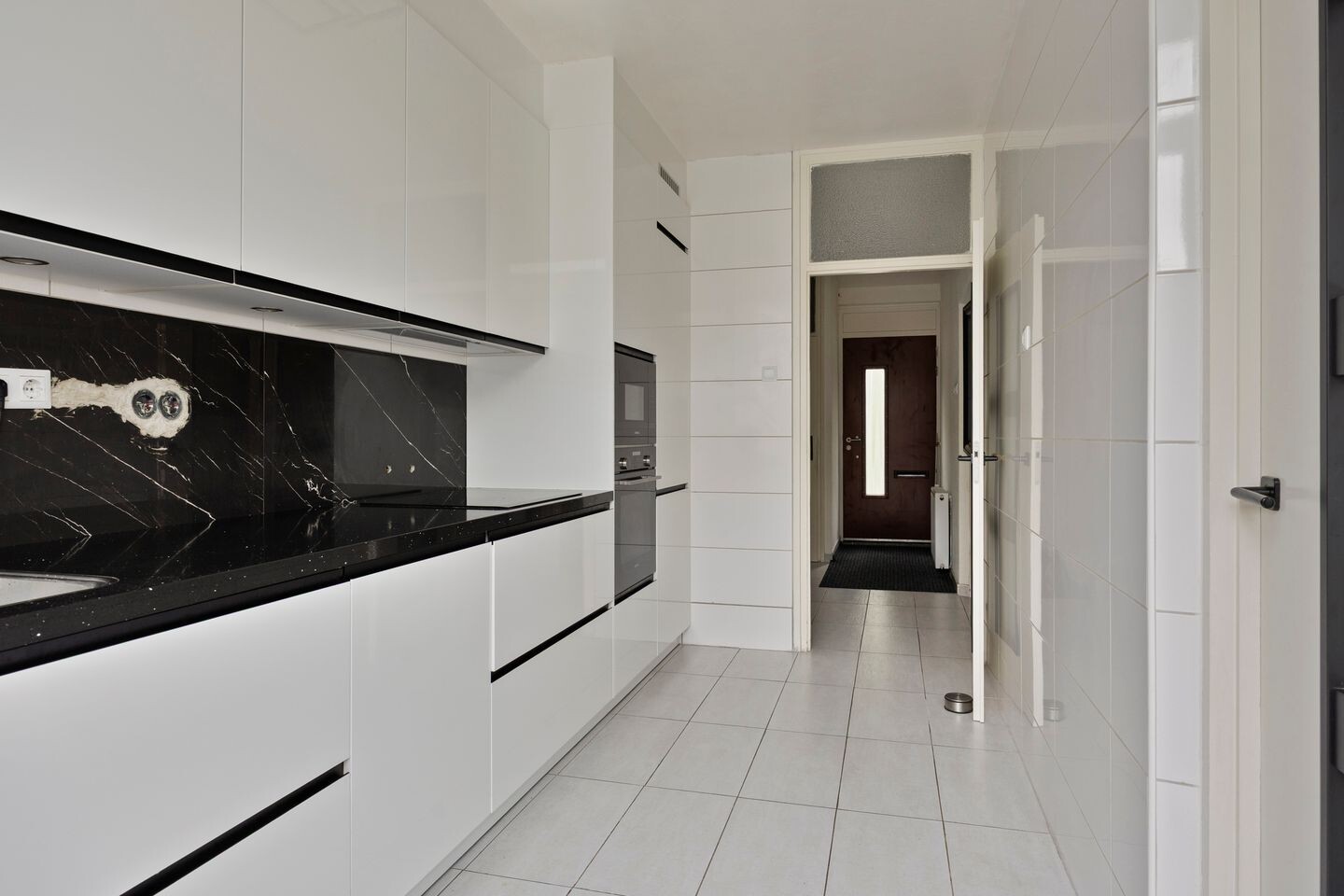 Hoekwoning te koop: Amethiststraat 1, Groningen