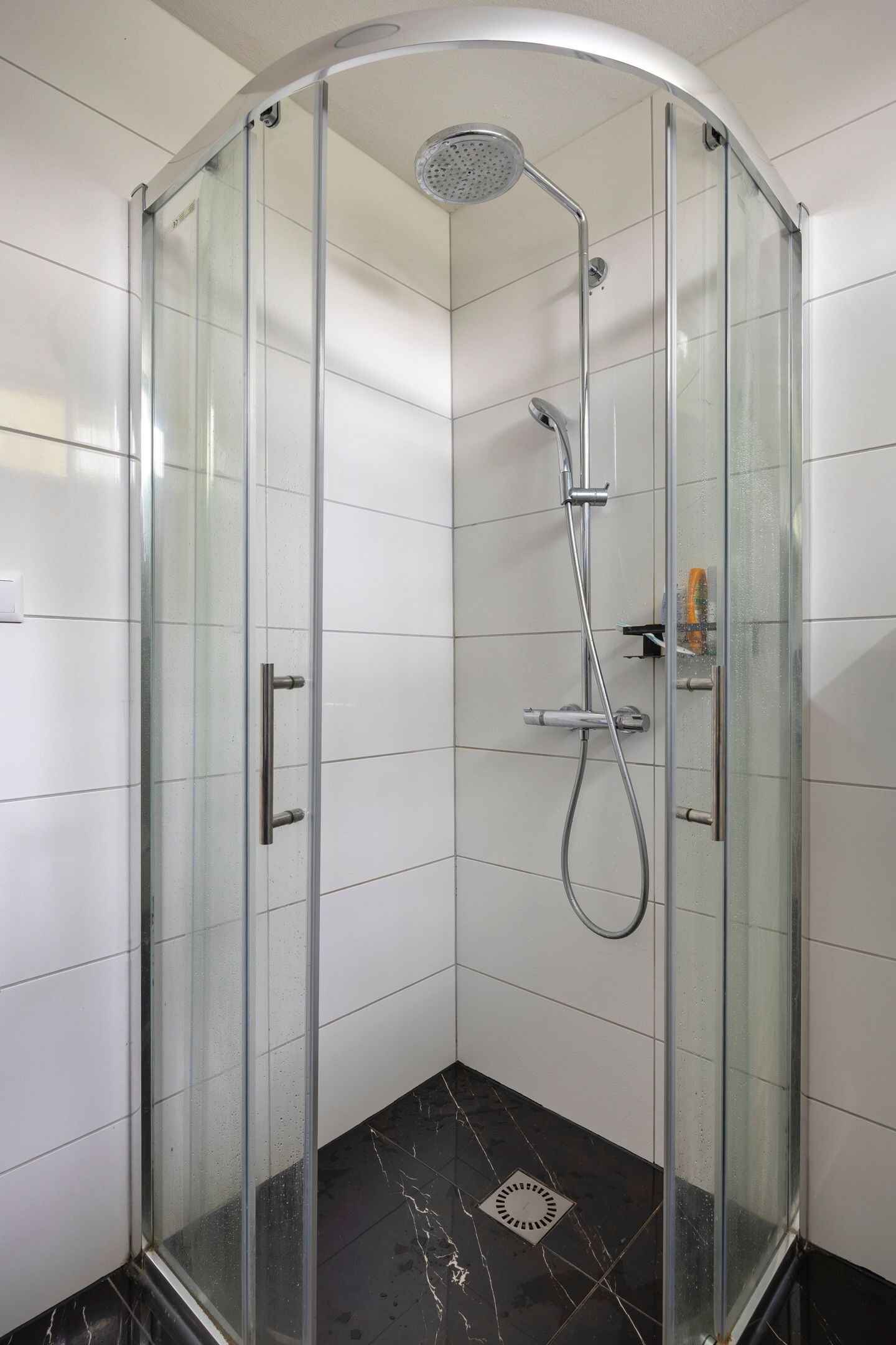 Hoekwoning te koop: Amethiststraat 1, Groningen
