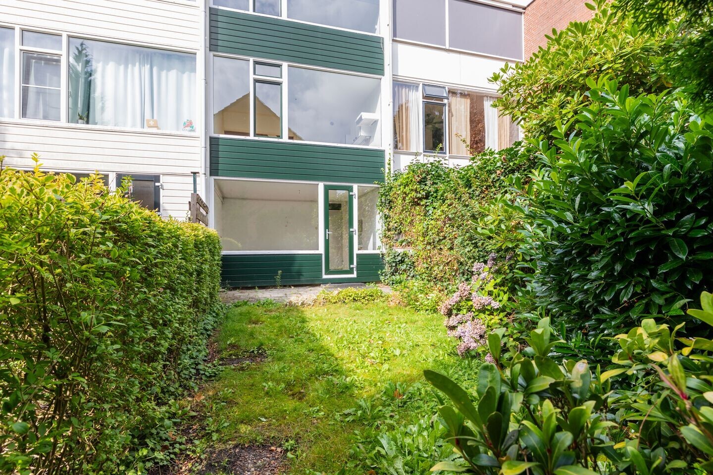 Tussenwoning te koop: Topaasstraat 17, Groningen