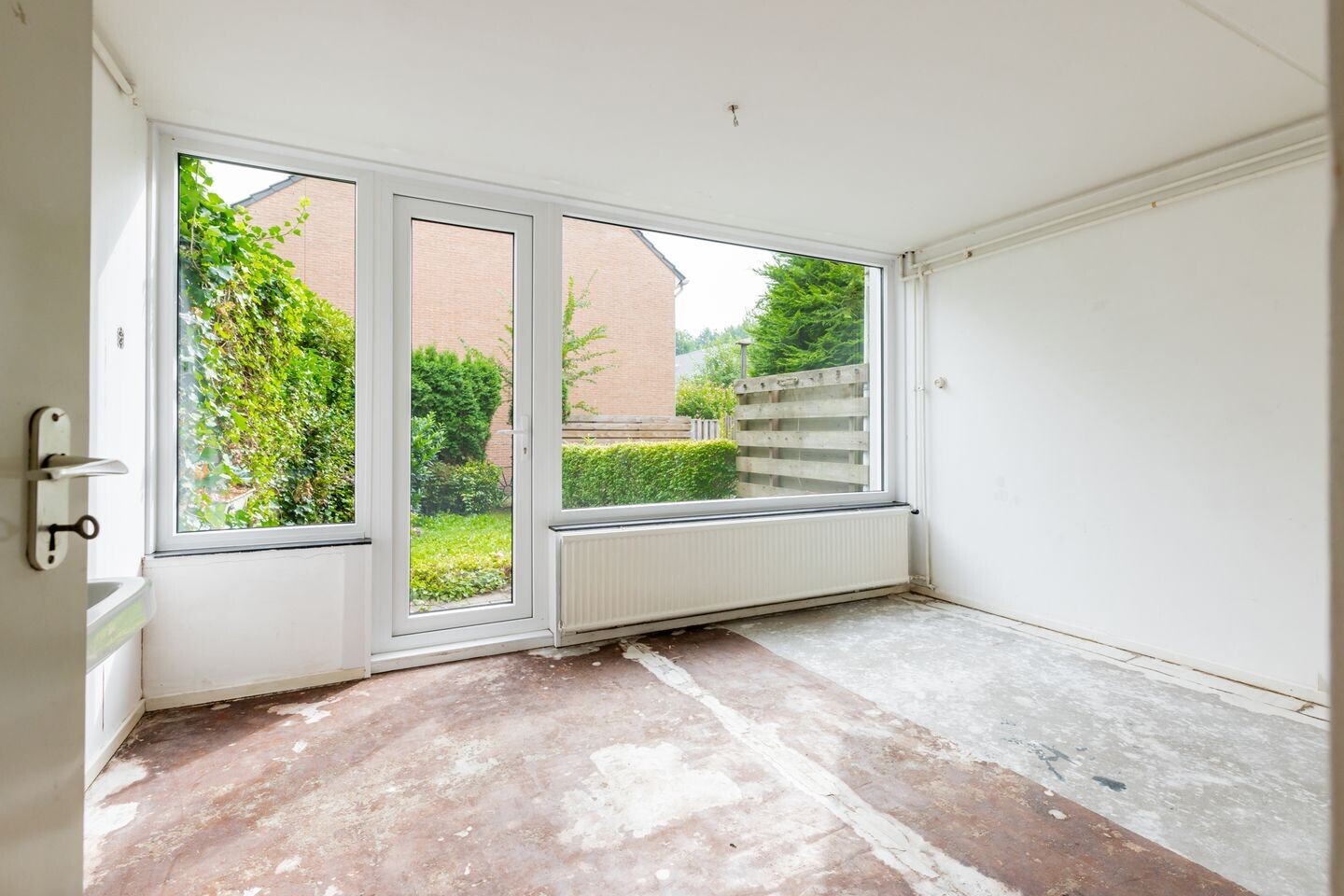 Tussenwoning te koop: Topaasstraat 17, Groningen
