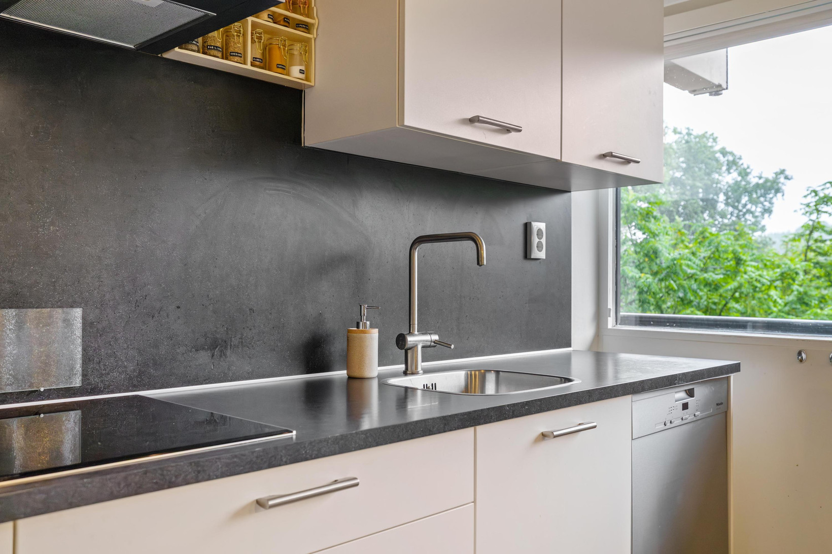 Appartement te koop: Aquamarijnstraat 33, Groningen