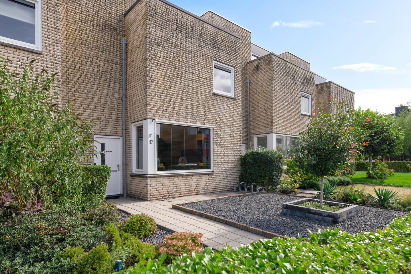 Tussenwoning te koop: Aluminiumstraat 27, Groningen