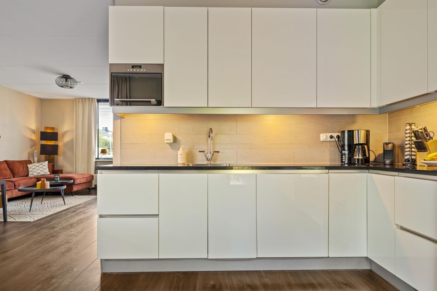 Tussenwoning te koop: Aluminiumstraat 27, Groningen
