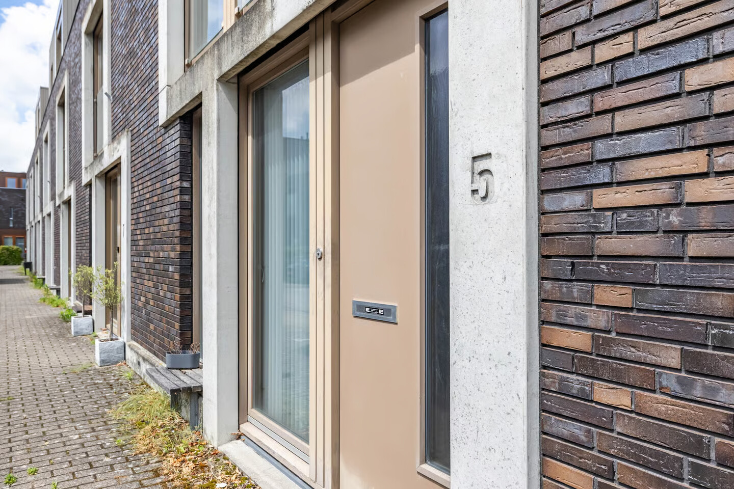 Tussenwoning te koop: Onyxstraat 5, Groningen