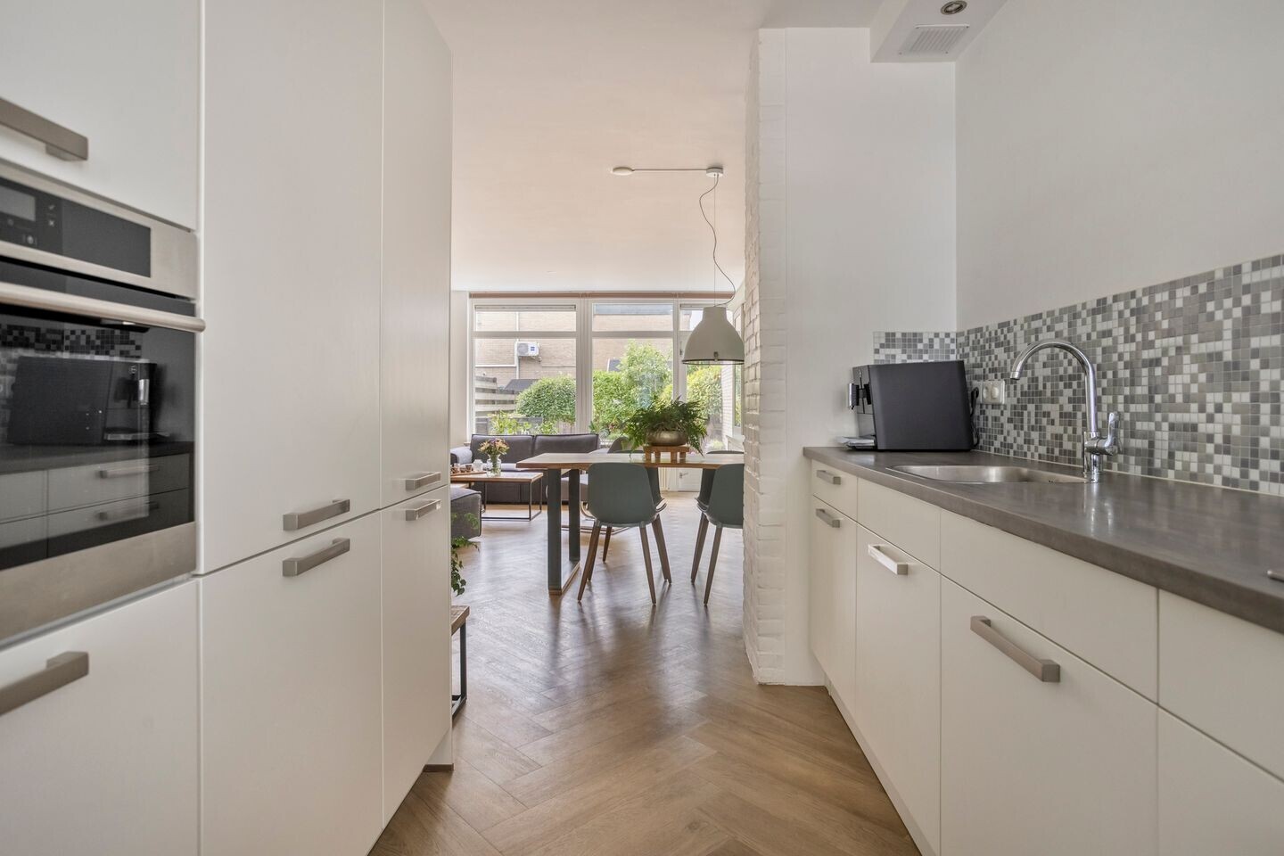 Tussenwoning te koop: Zuiderweg 271, Groningen